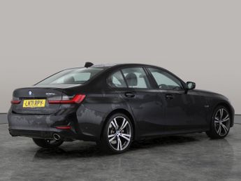 BMW 3 Series 2.0 330e 12kWh Sport Pro Plug-in (292 ps) - LEATHER - ADAPTIVE L