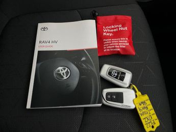 Toyota RAV4 2.5 VVT-h GPF Icon CVT (218 ps) - LED - REVERSE CAM - LANE DEPAR