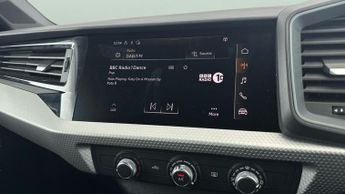 Audi A1 1.5 TFSI 35 S line Sportback S Tronic (150 ps) - CRUISE - DRIVIN