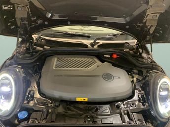 Mini Electric Hatch Cooper SE 32.6kWh Level 2 (184 ps) - REVERSE CAM - HEATED SEATS 