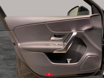 Mercedes-Benz A Class 1.5 A180d Sport 7G-DCT (116 ps) - HEATED LEATHER - COMFORT PACK