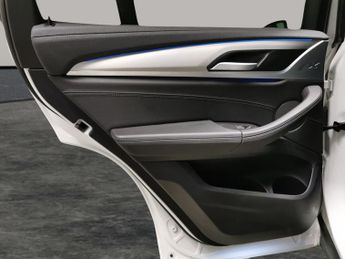 BMW iX3 80kWh Premier Edition (286 ps) - LEATHER - NAV - HEATED SEATS