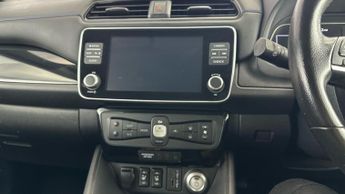 Nissan Leaf 39kWh N-Connecta (150 ps) - INTELLIGENT LANE INTERVENTION