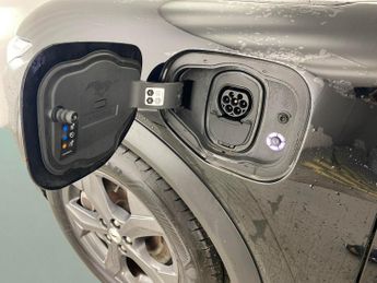 Ford Mustang Mach-e Extended Range 91kWh Automatic (294 ps) - NAV - HEATED STEERING