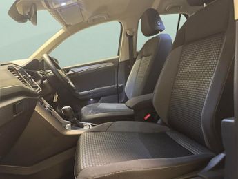 Volkswagen T-Roc 1.5 TSI EVO Active DSG (150 ps) - HEATED SEATS - DAB - BLUETOOTH