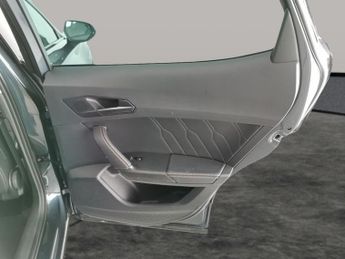 Cupra Formentor 1.5 TSI V1 DSG (150 ps) - LED - NAV - HEATED STEERING