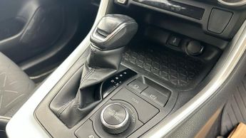 Toyota RAV4 2.5 VVT-h Design CVT 4WD (222 ps) - BLUETOOTH - SPEED LIMIT RECO