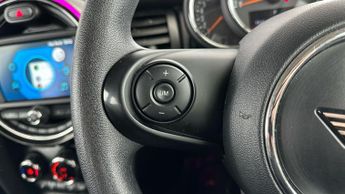 Mini Hatch 1.5 One Classic Steptronic (102 ps) - MULTI-FUNCTION STEERING WH