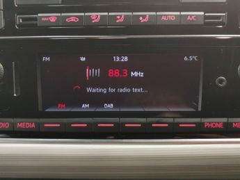 Seat Mii 36.8kWh (83 ps) - CRUISE - SPEED LIMIT RECOG - DIGITAL CLIMATE C