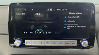 Hyundai Kona 64kWh Premium (7kW Charger) (204 ps) - BLIND SPOT ASSIST - LANE 