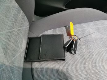 Volkswagen ID.3 Pro Performance 58kWh Life (204 ps) - PARK SENSORS - DAB - PRIVA