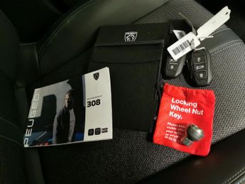 Peugeot 308 1.2 PureTech Allure Premium EAT (130 ps) - LANE DEPARTURE  - BLU