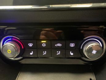 MG MG ZS 44.5kWh Exclusive (143 ps) - HEATED SEATS - NAV - BLIND SPOT ASS