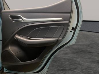 MG MG ZS 44.5kWh Exclusive (143 ps) - HEATED SEATS - NAV - BLIND SPOT ASS