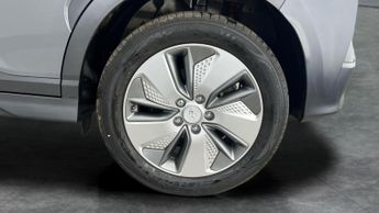 Hyundai Kona 64kWh Premium (7kW Charger) (204 ps) - BLIND SPOT ASSIST - LANE 