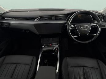 Audi e-tron 50 Technik quattro 71.2kWh (11kW Charger) (313 ps) - LED - REVER