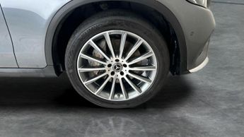 Mercedes-Benz GLC 2.1 GLC250d AMG Line G-Tronic+ 4MATIC (204 ps) - PADDLE SHIFT