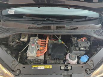 Seat Mii 36.8kWh (83 ps) - CRUISE - SPEED LIMIT RECOG - DIGITAL CLIMATE C