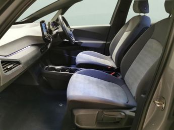 Volkswagen ID.3 Pro 58kWh Life (145 ps) - BLUETOOTH - PARK SENSORS - DAB