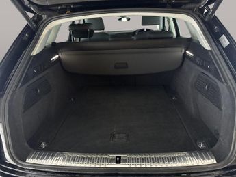 Audi e-tron 50 Technik quattro 71.2kWh (11kW Charger) (313 ps) - LED - REVER