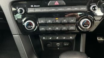 Kia Sportage 1.6 T-GDi GT-Line S DCT AWD (174 bhp) - LANE DEPARTURE  - BLUETO