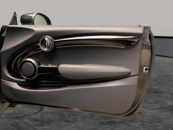 Mini Electric Hatch Cooper SE 32.6kWh Level 2 (184 ps) - REVERSE CAM - HEATED SEATS 