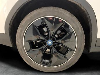 BMW iX3 80kWh Premier Edition (286 ps) - LEATHER - NAV - HEATED SEATS