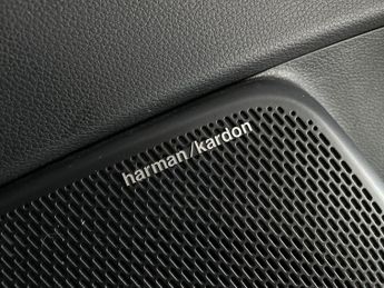 Kia Soul 64kWh Maxx (201 bhp) - CARPLAY - LED - REVERSE CAM