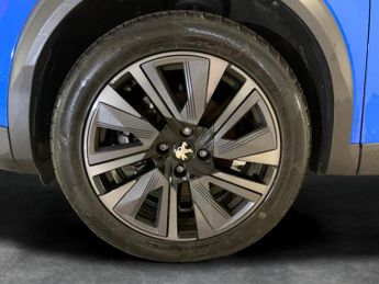 Peugeot E-2008 50kWh GT Premium (7kW Charger) (136 ps) - KEYLESS ENTRY - LED - 