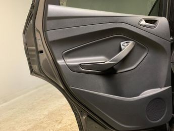 Ford Kuga 1.5T EcoBoost Titanium X AWD (182 ps) - NAV - FORD SYNC - XENONS