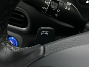 Hyundai Kona 64kWh Ultimate (10.5kW Charger) (204 ps) - BLACK ROOF RAILS - KE