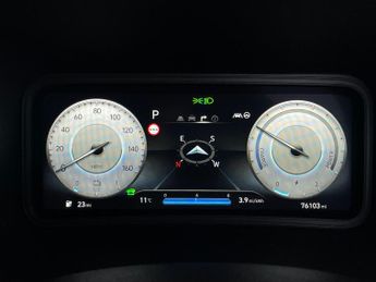 Hyundai Kona 64kWh Ultimate (10.5kW Charger) (204 ps) - BLACK ROOF RAILS - KE