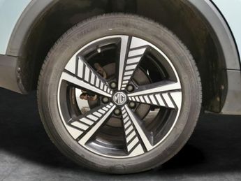 MG MG ZS 44.5kWh Exclusive (143 ps) - NAV - HEATED SEATS - BLIND SPOT ASS