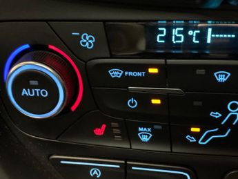 Ford Kuga 1.5T EcoBoost Titanium X AWD (182 ps) - NAV - FORD SYNC - XENONS