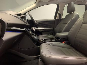 Ford Kuga 1.5T EcoBoost Titanium X AWD (182 ps) - NAV - FORD SYNC - XENONS