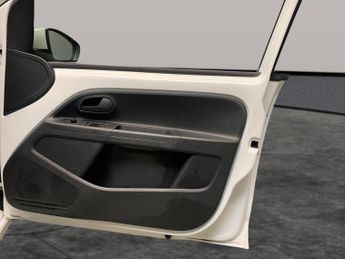 Volkswagen E-up! 36.8kWh e-up! (82 ps) - BLUETOOTH - CLIMATE CONTROL - DAB