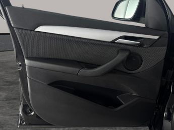 BMW X1 1.5 18i SE DCT sDrive (136 ps) - BLUETOOTH - CRUISE - DRIVING MO