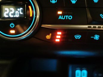 Ford Focus 1.5 EcoBlue ST-Line X (120 ps) - BLUETOOTH - CRUISE - PADDLE SHI