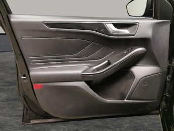 Ford Focus 1.5 EcoBlue ST-Line X (120 ps) - BLUETOOTH - CRUISE - PADDLE SHI