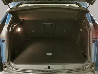 Peugeot 3008 1.5 BlueHDi Allure Premium EAT (130 ps) - BLIND SPOT ASSIST