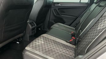 Volkswagen Tiguan 1.5 TSI R-Line DSG (150 ps) - CLIMATE CONTROL - SD CARD MEDIA IN
