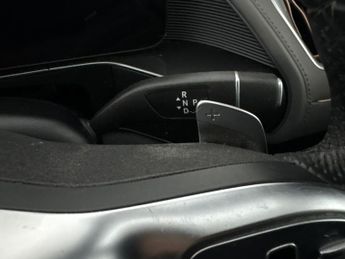 Mercedes-Benz EQC EQC 400 80kWh AMG Line 4MATIC (408 ps) - HEATED LEATHER - COMFOR