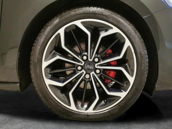 Ford Focus 1.5 EcoBlue ST-Line X (120 ps) - BLUETOOTH - CRUISE - PADDLE SHI