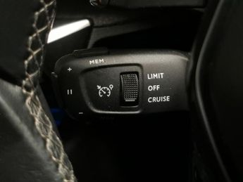 Peugeot 3008 1.5 BlueHDi Allure Premium EAT (130 ps) - BLIND SPOT ASSIST