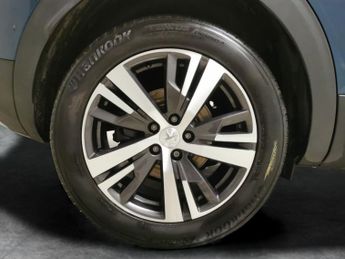 Peugeot 3008 1.5 BlueHDi Allure Premium EAT (130 ps) - BLIND SPOT ASSIST