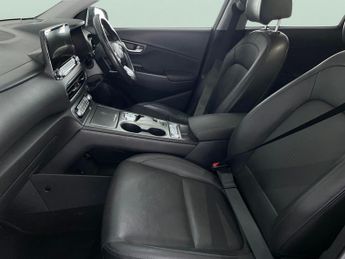 Hyundai Kona 64kWh Ultimate (10.5kW Charger) (204 ps) - ACTIVE LANE ASSIST