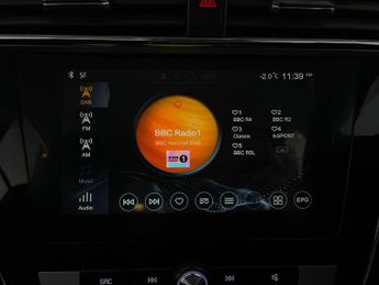 MG MG ZS 44.5kWh Excite (143 ps) - KEYLESS ENTRY - LED - NAV