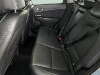 Hyundai Kona 64kWh Ultimate (10.5kW Charger) (204 ps) - ACTIVE LANE ASSIST