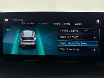 Mercedes-Benz EQC EQC 400 80kWh AMG Line 4MATIC (408 ps) - HEATED LEATHER - COMFOR