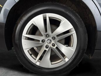 Skoda Enyaq 62kWh 60 (179 ps) - WIFI - BLUETOOTH - CRUISE